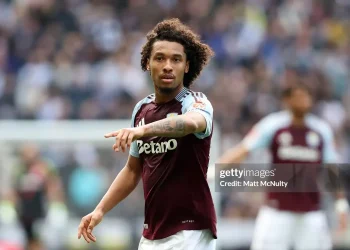 HLV Emery đánh giá cao tiền vệ gốc Việt