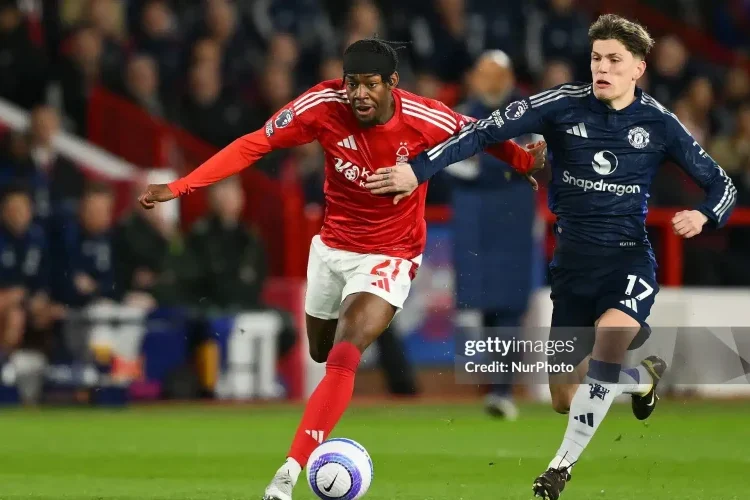 Ferdinand chỉ trích ba cầu thủ Manchester United