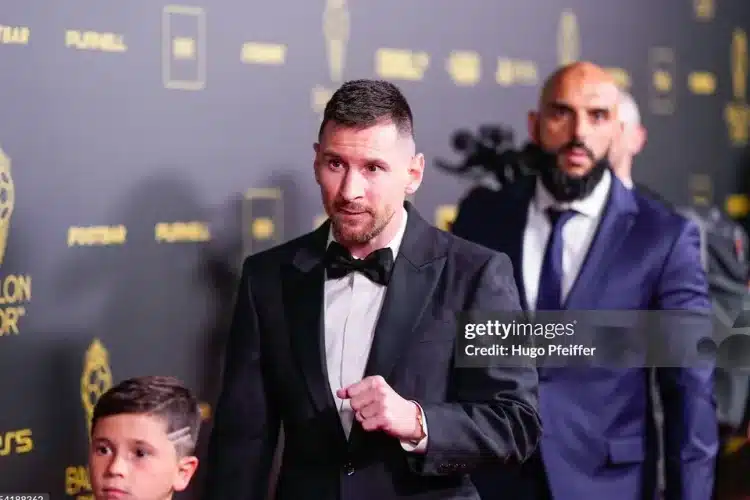 Messi phản ứng khi vệ sĩ bị cấm đến sân
