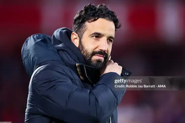 Amorim nói gì trước derby Manchester