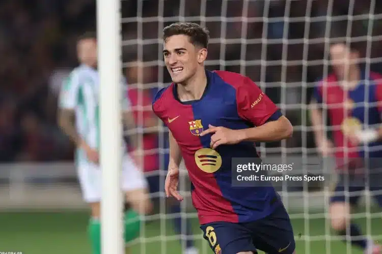 Barcelona áp đảo Real Madrid về cơ hội vô địch La Liga