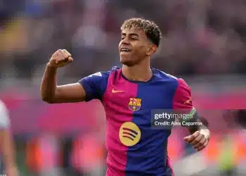 Barcelona lo lắng về tương lai Yamal