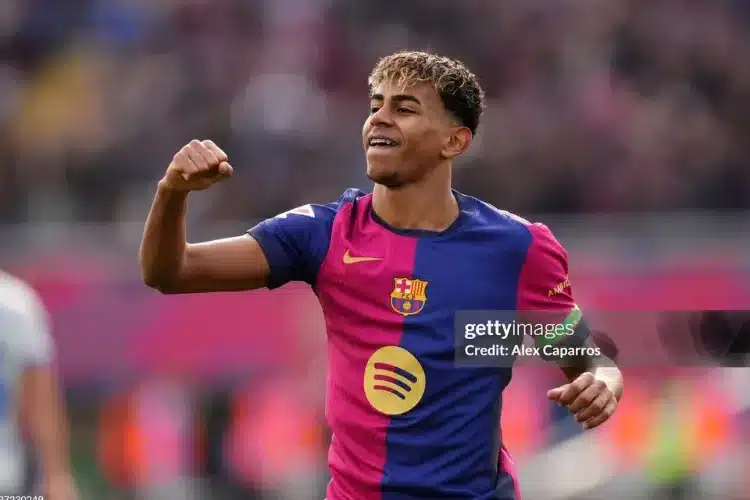 Barcelona lo lắng về tương lai Yamal