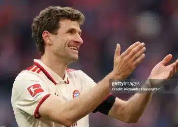 Giám đốc Bayern Munich lên tiếng về tương lai Muller