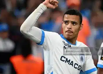 Greenwood tỏa sáng trở lại