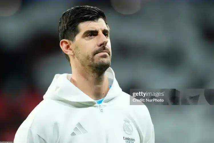 Real Madrid đề phòng bài đá phạt của Arsenal