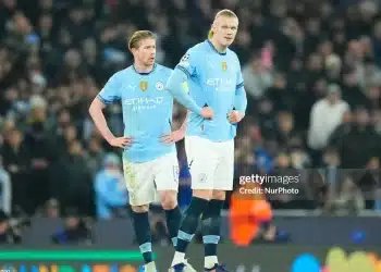 Man City yêu cầu Premier League bồi thường