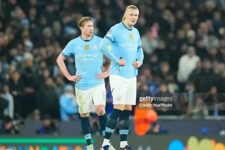 Man City yêu cầu Premier League bồi thường