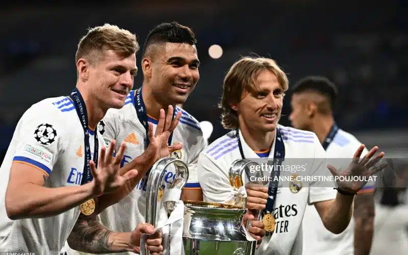 Kroos tạo thành bộ ba ăn ý với Modric và Casemiro.