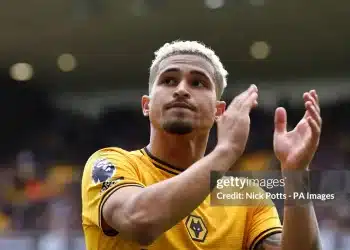 Wolves thăng hoa, hủy diệt Tottenham