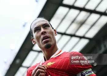 Chức vô địch khó thoát khỏi tay Liverpool