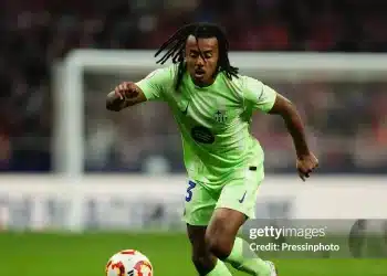 Choáng với Kounde