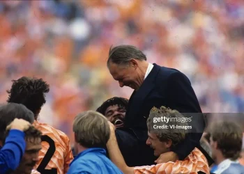 Lịch sử và nguồn gốc của chiến thuật bóng đá tổng lực