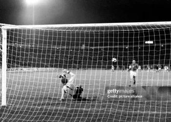 Panenka trong bóng đá là gì?