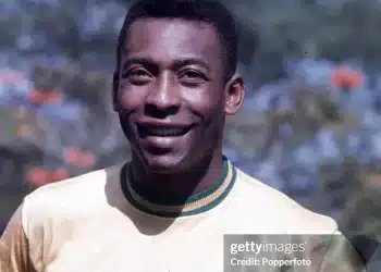 Máu, nước mắt và cái kết bất tử của Pele