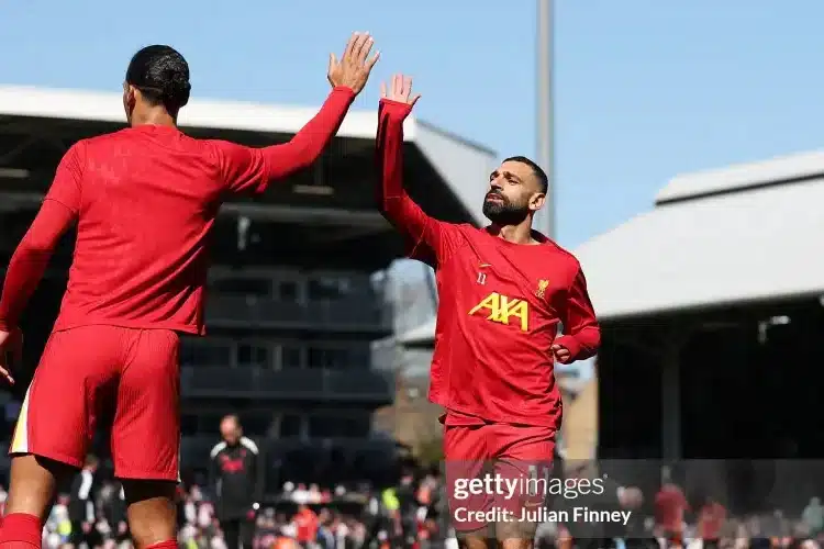 Salah và Van Dijk chốt xong tương lai