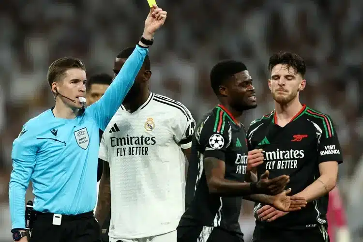 Arsenal trả giá đắt sau trận thắng Real Madrid