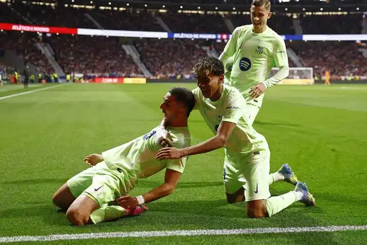 Barcelona hẹn Real Madrid ở chung kết cúp Nhà Vua