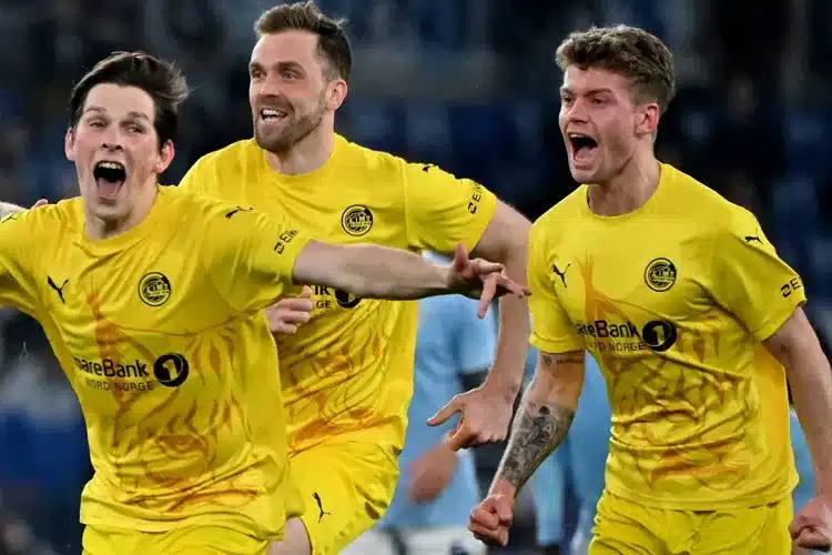 Đội bóng tí hon viết chuyện cổ tích tại Europa League