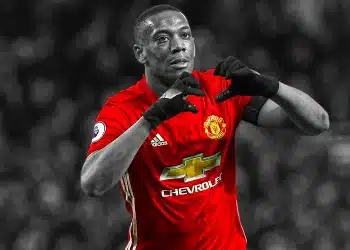 Martial và bi kịch của tài năng trẻ sáng giá hơn Mbappe