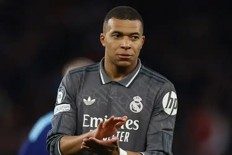 Mbappe báo tin vui cho Real Madrid