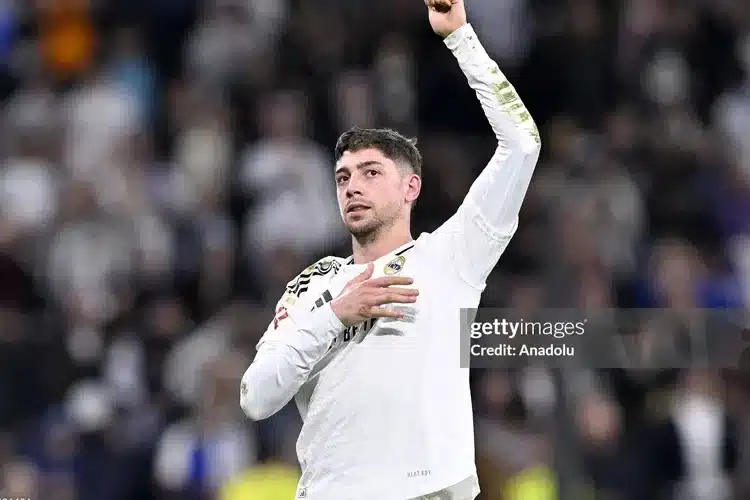 Valverde giúp Real nuôi hy vọng vô địch