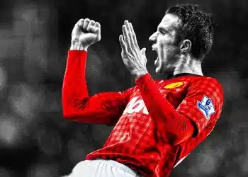 Van Persie – ‘đứa con về nhà muộn’ của Man Utd