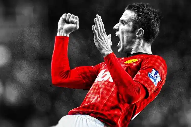Van Persie – ‘đứa con về nhà muộn’ của Man Utd