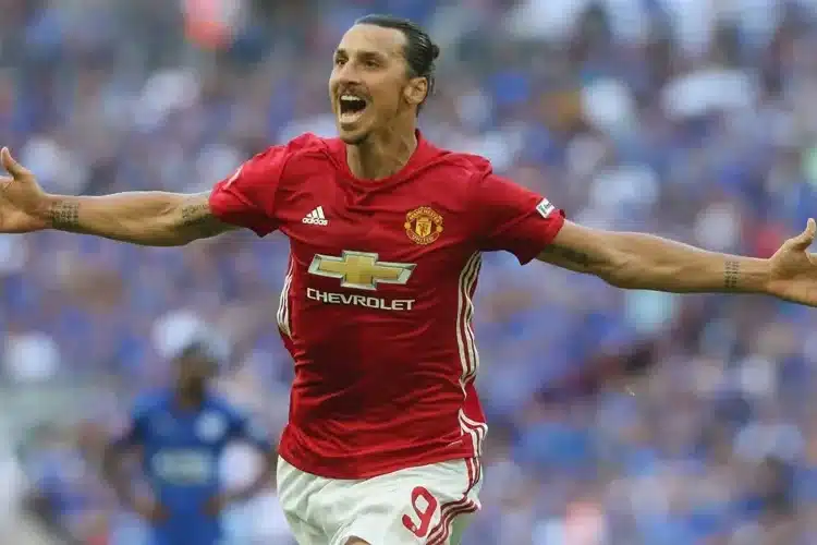 Zlatan Ibrahimovic và cú sốc khó quên tại Manchester United