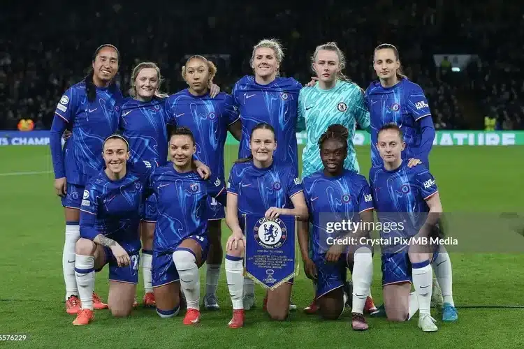 Chelsea bán đội bóng nữ để cứu đội bóng nam