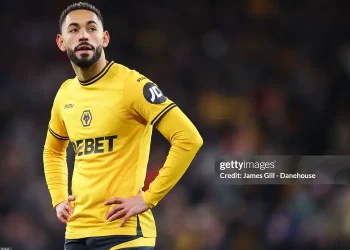 Cunha mất suất đá chính khi hết hạn treo giò