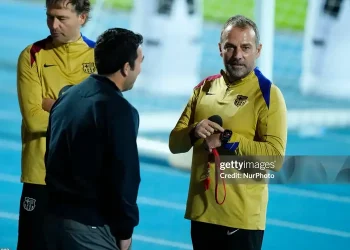 Giám đốc Deco không hài lòng với lối chơi của Barcelona thời Flick