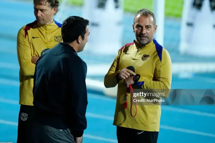 Giám đốc Deco không hài lòng với lối chơi của Barcelona thời Flick