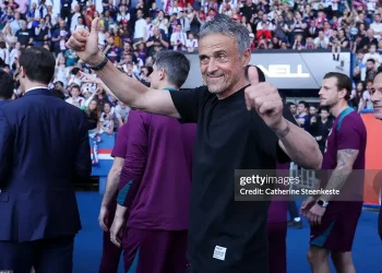 HLV Luis Enrique: ‘Trong bóng đá, không có khái niệm đội cửa trên’