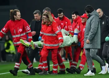 HLV Milan cảm ơn ultras Udinese vì hành động với Maignan