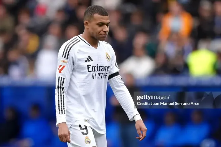 Mbappe có thể chỉ bị treo giò 2 trận do trọng tài lưu tình