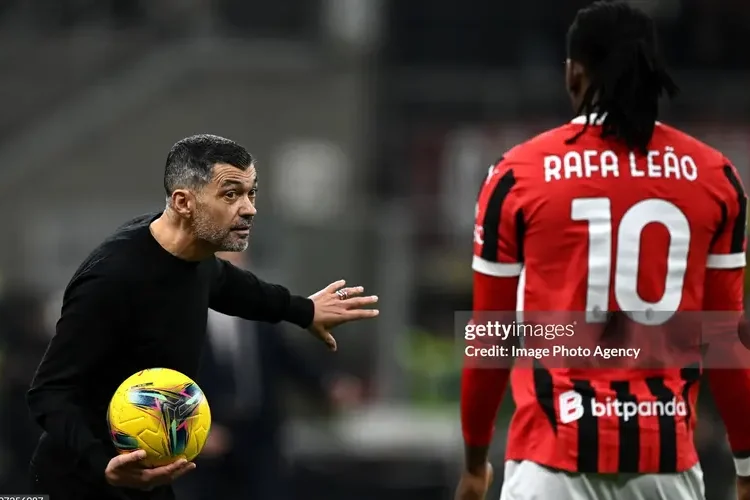 Milan đổi chiến thuật từ 4-2-3-1 sang 3-4-3 là sáng kiến tuyệt vời