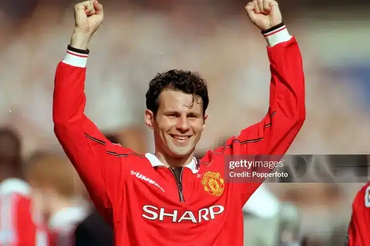 Ryan Giggs – Thiên thần trên sân, quỷ sứ ngoài đời