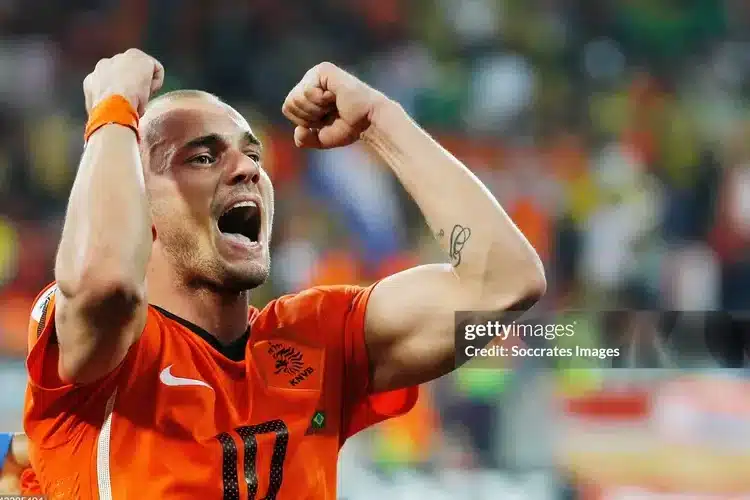 Sneijder – Thế giới nợ anh Quả bóng Vàng