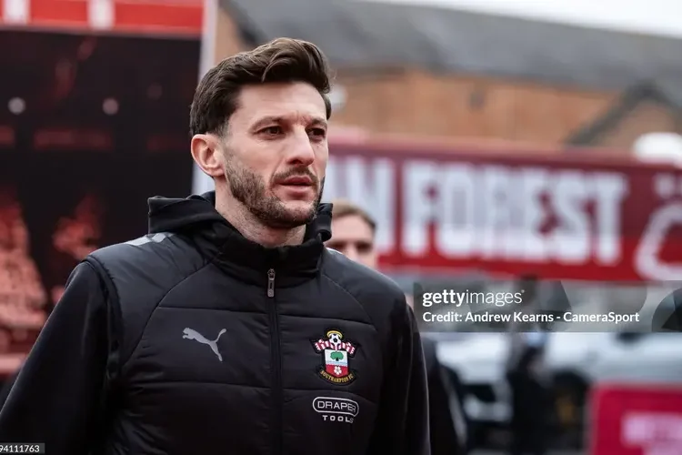 Southampton đôn cầu thủ vào ban huấn luyện