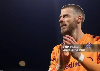 Thắng sân khách, Fiorentina rộng đường vào bán kết Conference League