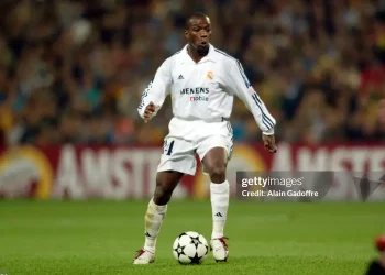 Tiền vệ mỏ neo là gì, Lịch sử, Vai trò, Điểm mạnh và Điểm yếu