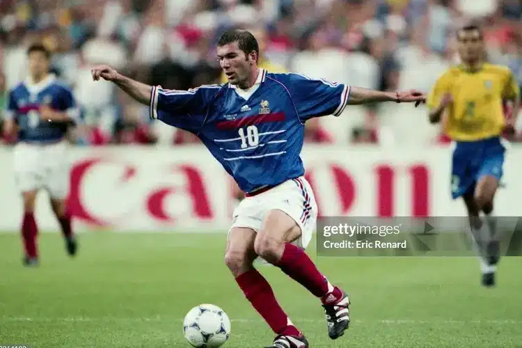 Trequartista là gì, Lịch sử, Vai trò, Điểm mạnh và Điểm yếu