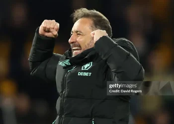 HLV Pereira giúp Wolves hồi sinh