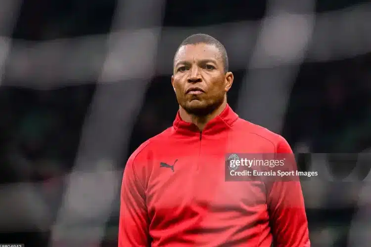 Dida, gã khổng lồ trong khung gỗ