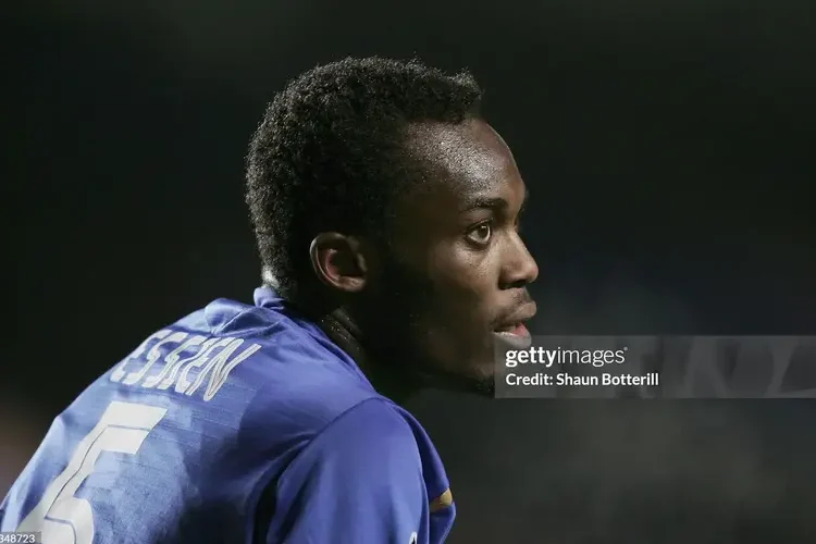 Essien – Máy cày của Chelsea thời Mourinho