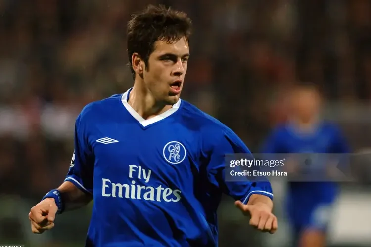 Joe Cole – Chàng nghệ sĩ bị gạt bên lề