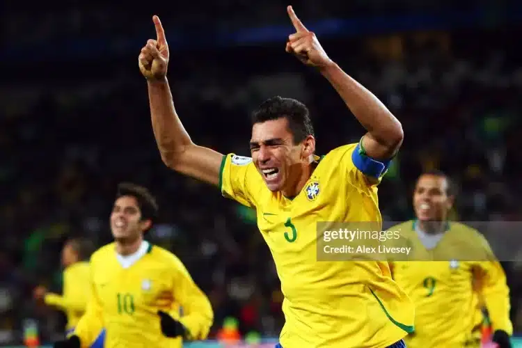 Lucio, hòn đá tảng của tuyển Brazil