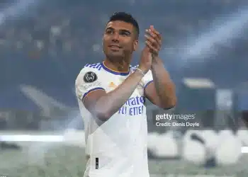 Casemiro, tấm khiên vững chắc của Brazil