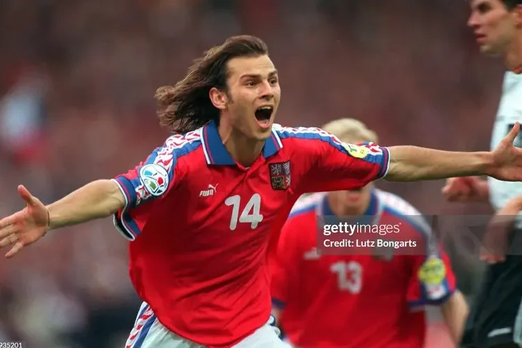 Patrik Berger – Tiền vệ búa tạ của Liverpool